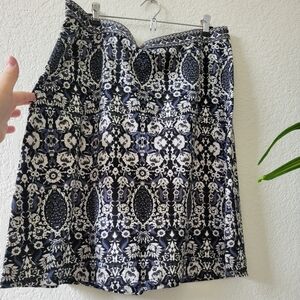 Max Studio Black and White Patterned Skirt